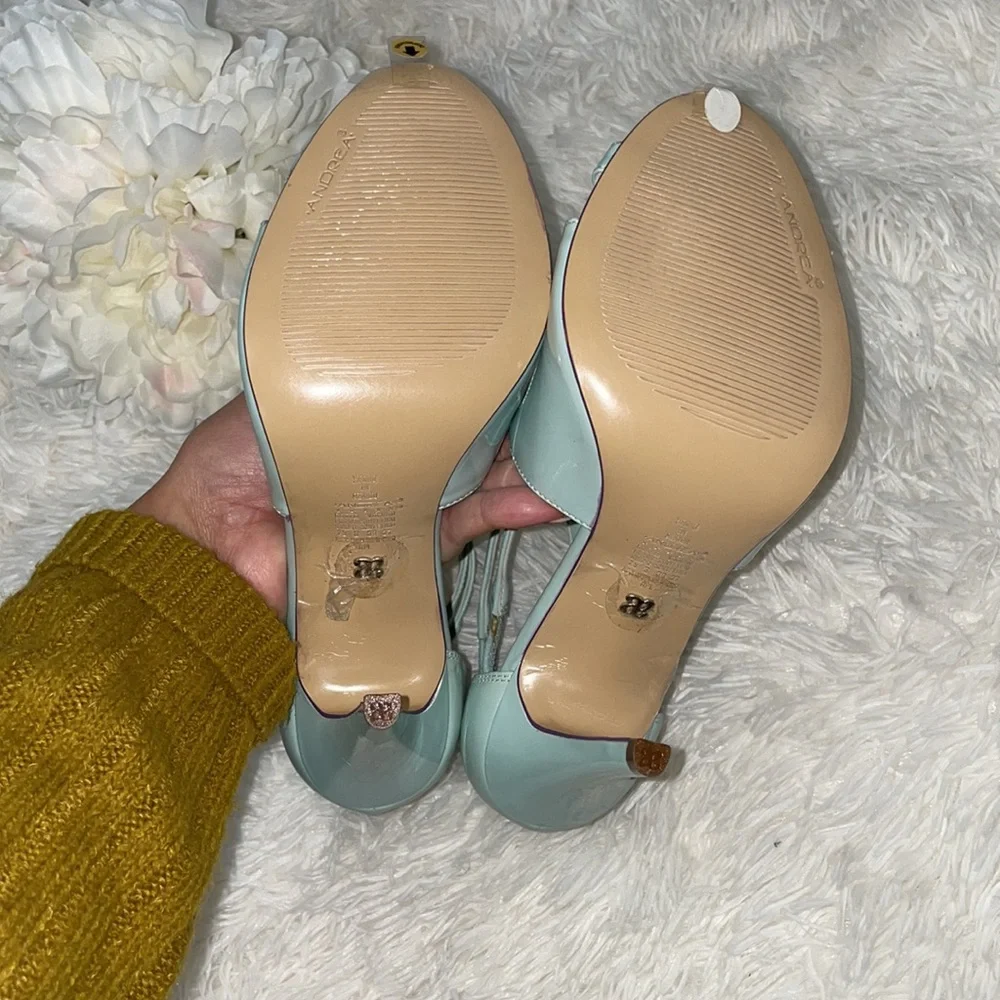 Mint Heels - Picture 6 of 15